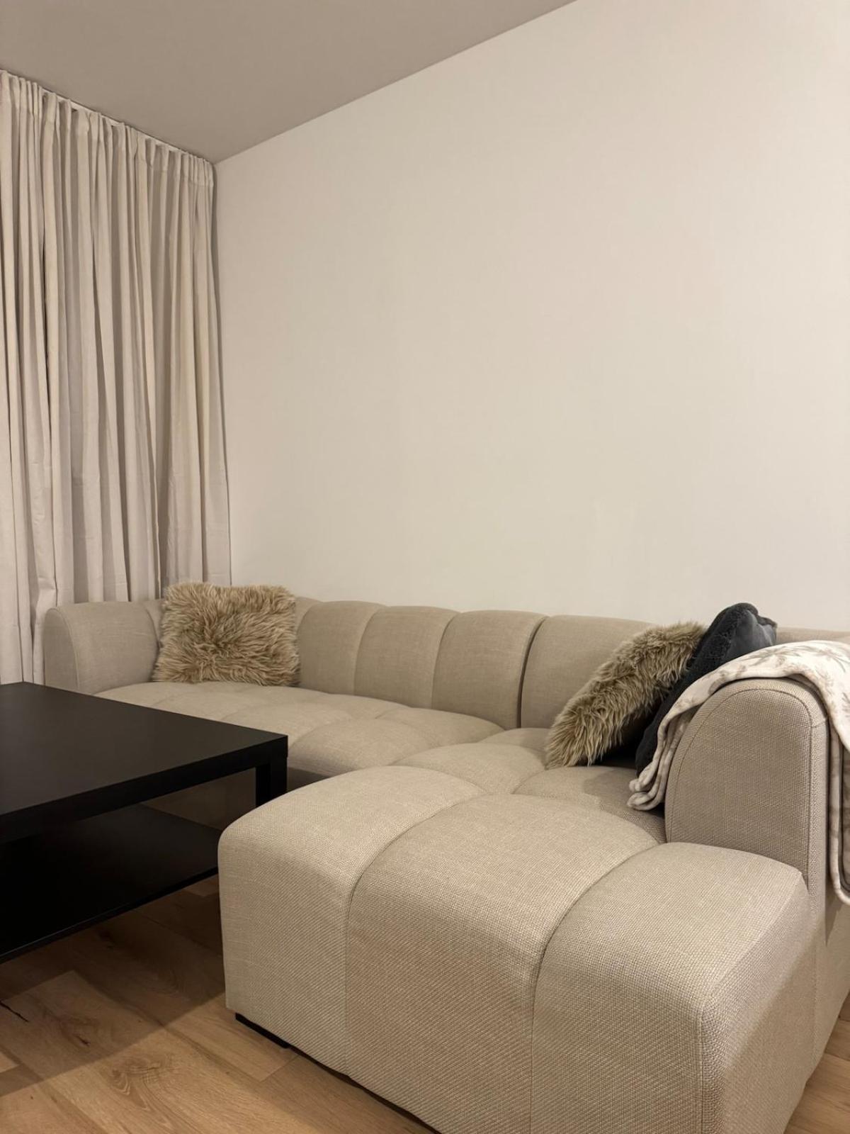 Minimalistic, Flat, Kopavogur Lägenhet Reykjavík Exteriör bild