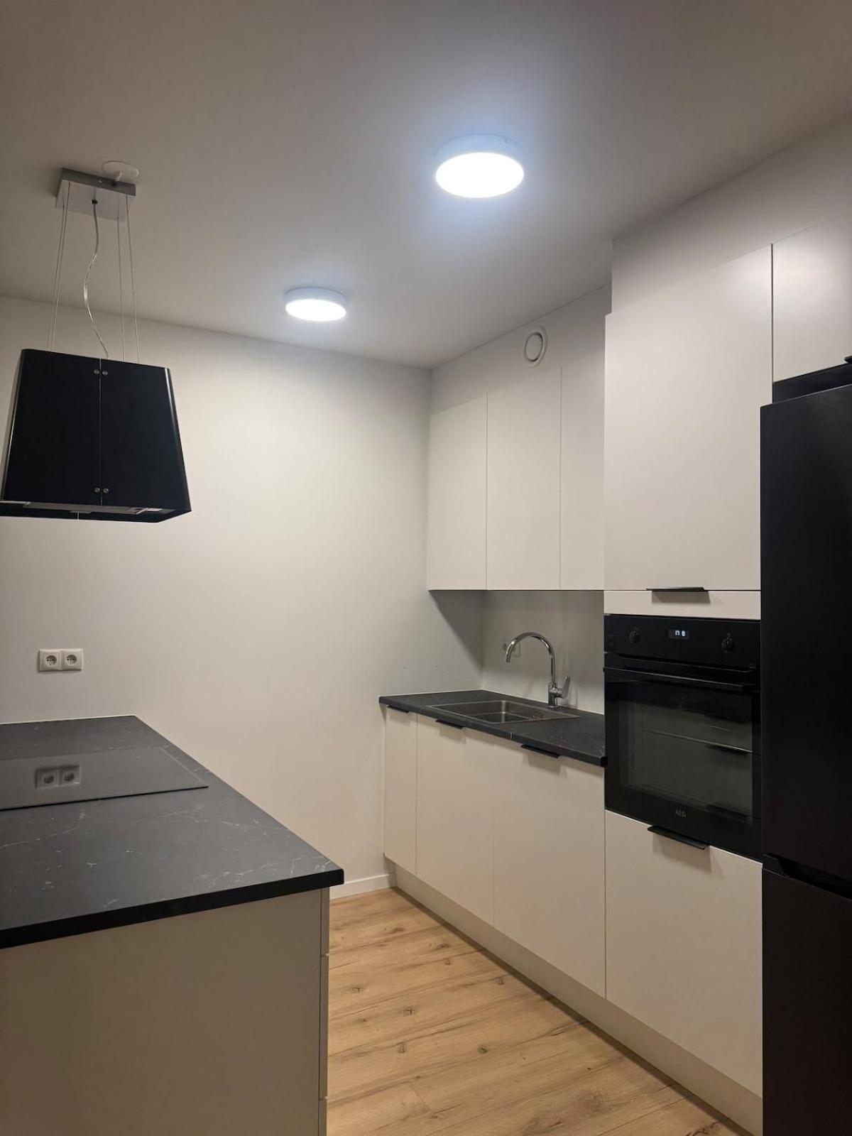 Minimalistic, Flat, Kopavogur Lägenhet Reykjavík Exteriör bild